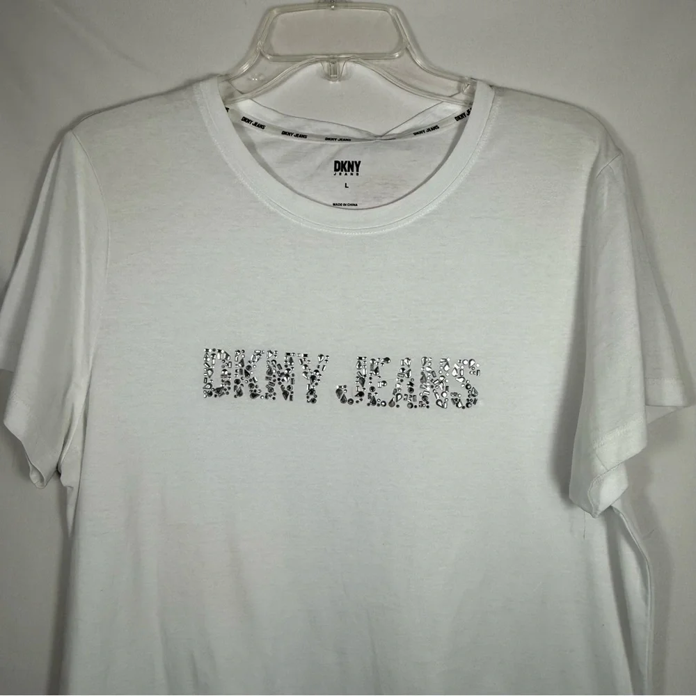 DKNY White Short Sleeve Shirt W/DKNY Logo In Silver Rhinestones, Size Large, NWT - Picture 9 of 16
